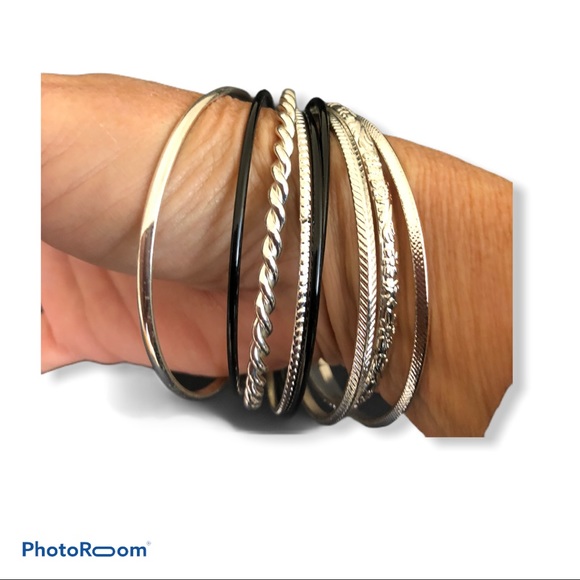 Set of 8 Silver Bangle Bracelets NWT - Picture 1 of 4